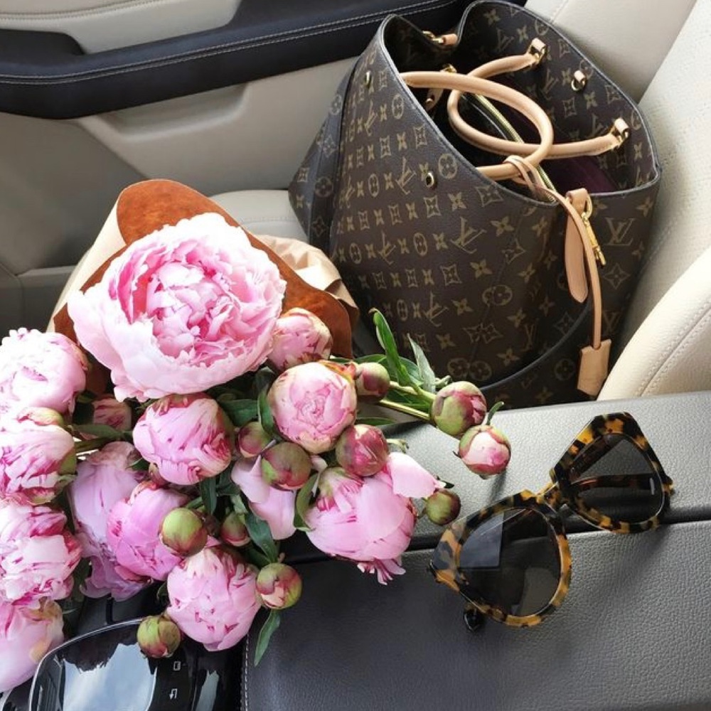 ❌SOLD❌Louis Vuitton Montaigne MM Monogram